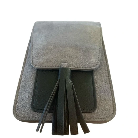 K Carrol Key & Card Holder with RFID Protection - Picture 5 of 10